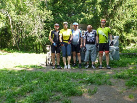 Laco, Maťka, Kevi, sAgAn, Miro pri dele